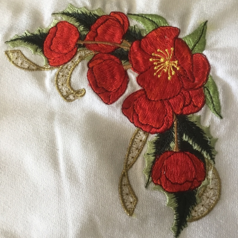 Christmas Tablecloth Cotton Red Poppy Holly Gold Ribbons Square